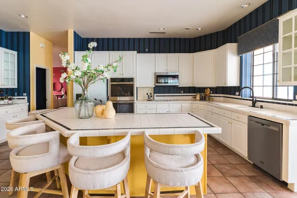 $799,000 | 2739 East Vista Drive, Phoenix, AZ 85032