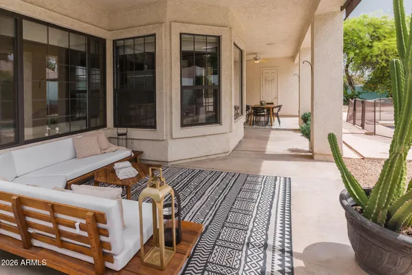 $799,000 | 2739 East Vista Drive, Phoenix, AZ 85032