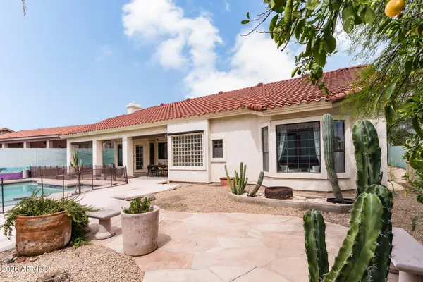 $799,000 | 2739 East Vista Drive, Phoenix, AZ 85032