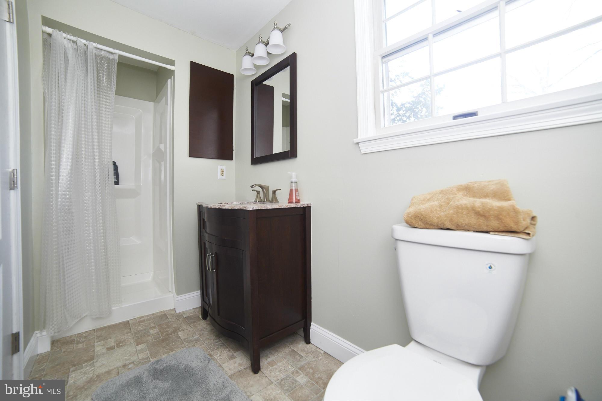 103 Hanover Road Reisterstown, MD 21136 - Photo 15 of 26 Bath