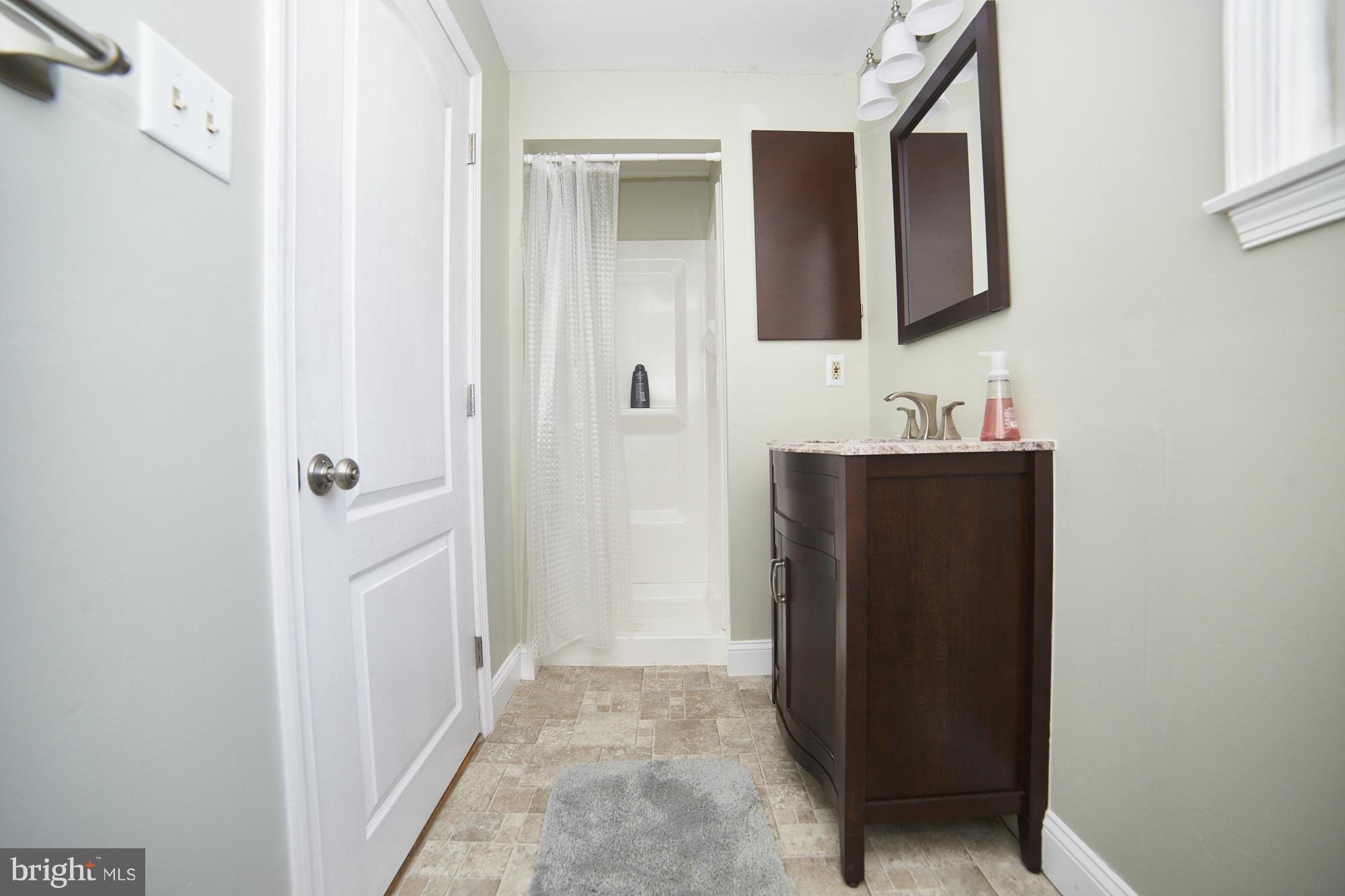 103 Hanover Road Reisterstown, MD 21136 - Photo 16 of 26 Bath