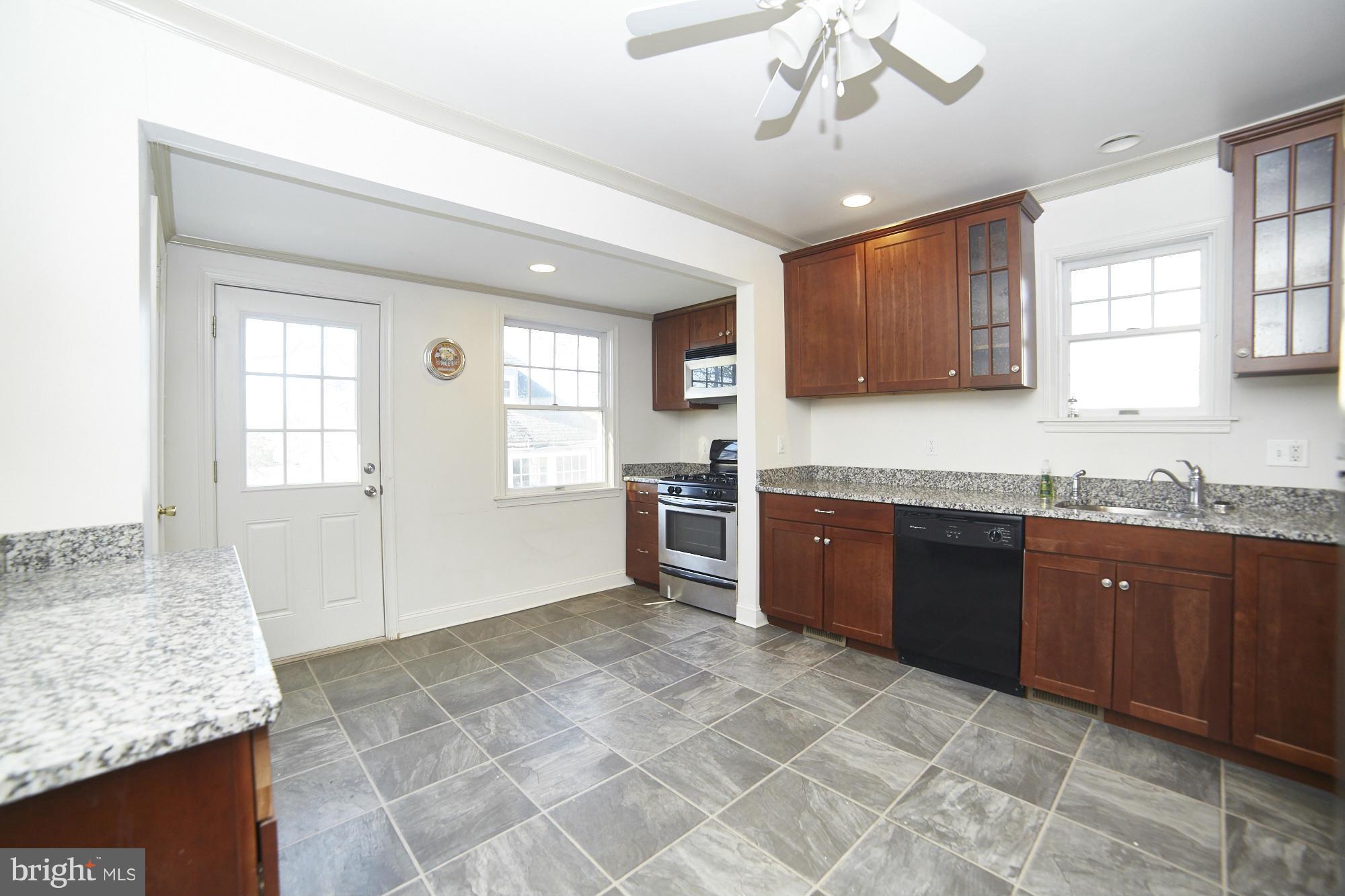 103 Hanover Road Reisterstown, MD 21136 - Photo 5 of 26 Kitchen