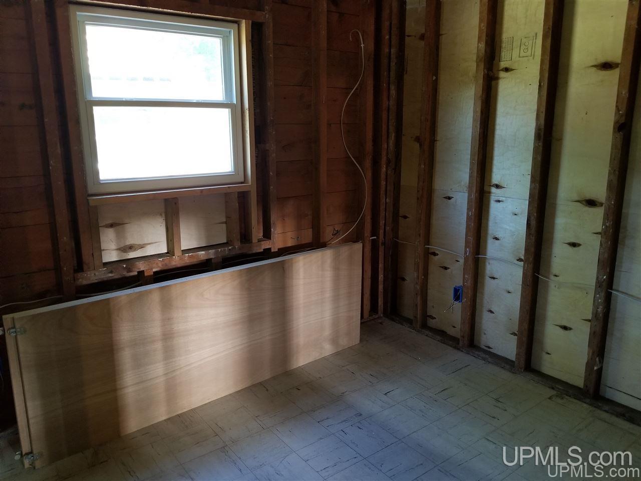 N10624 Lake Road Ironwood, MI 49938 - Photo 10 of 17 Gallery Image 10