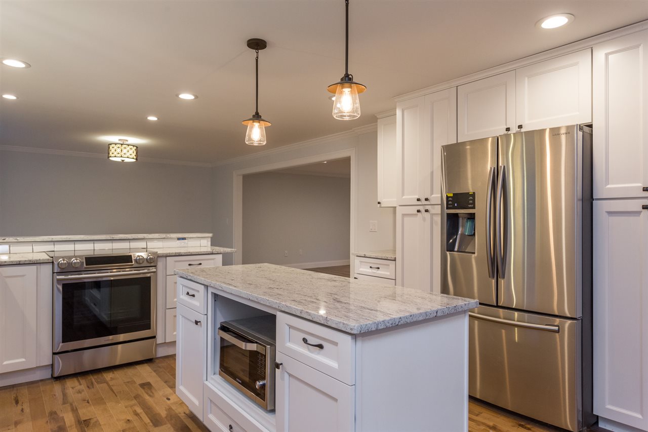 121 Stratham Heights Road Stratham, NH 03885 - Photo 7 of 31