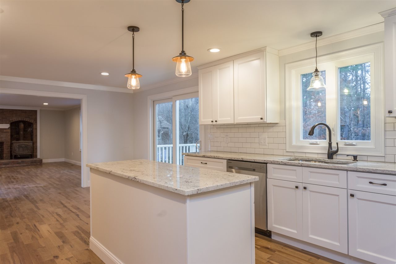 121 Stratham Heights Road Stratham, NH 03885 - Photo 9 of 31