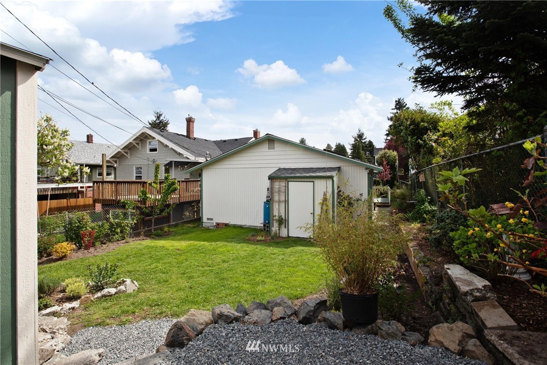 1618 Rockefeller Avenue Everett, WA 98201 - Photo 30 of 38