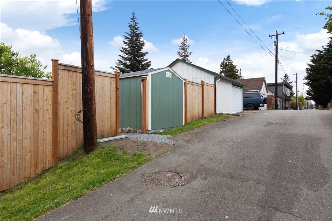 1618 Rockefeller Avenue Everett, WA 98201 - Photo 34 of 38