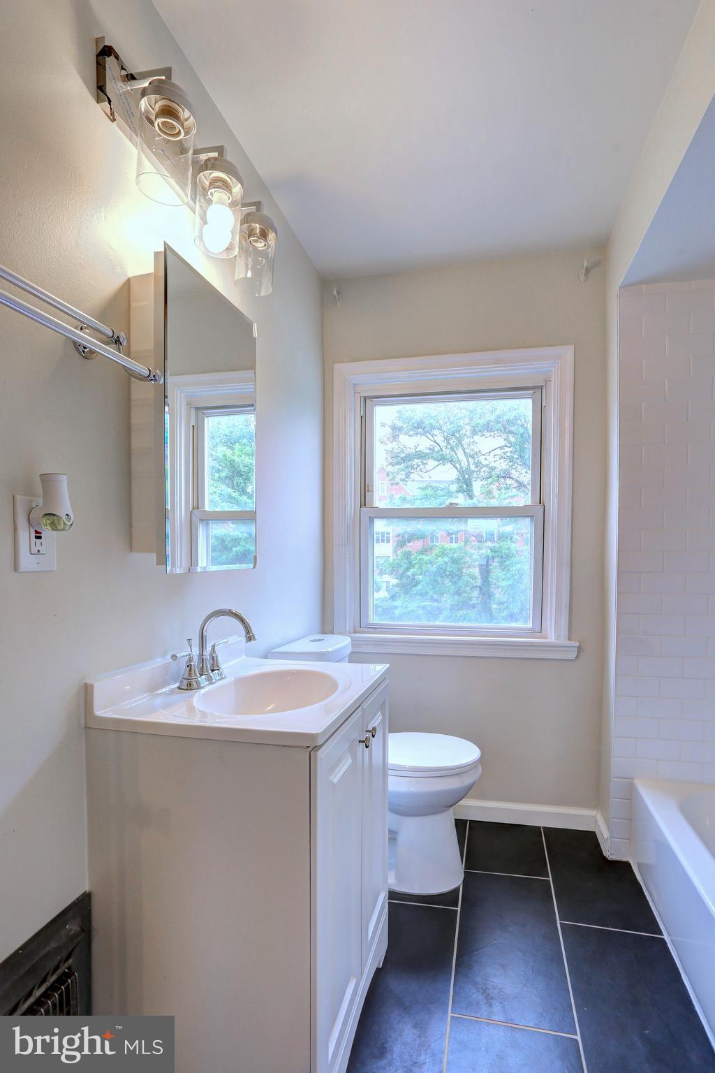 1550 Pentwood Road Baltimore, MD 21239 - Photo 18 of 29