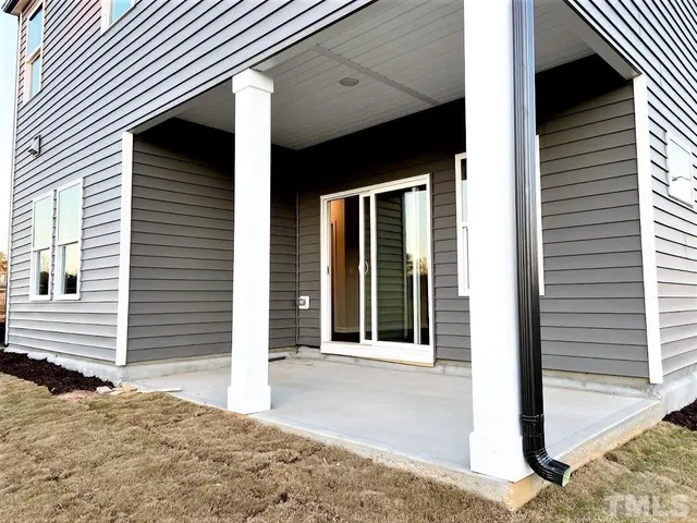 a view of a entryway of the house