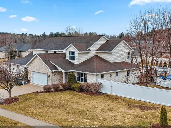 $475,000 | 854 Krause Road, Green Bay, WI 54313