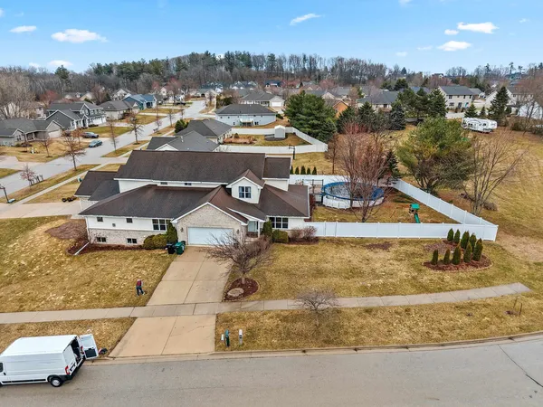 $475,000 | 854 Krause Road, Green Bay, WI 54313