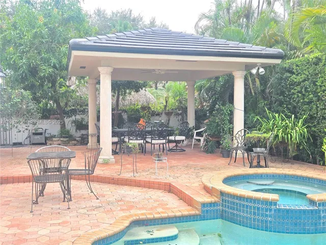 $1,350,000 | 16422 Northwest 83rd Place, Miami Lakes, FL 33016