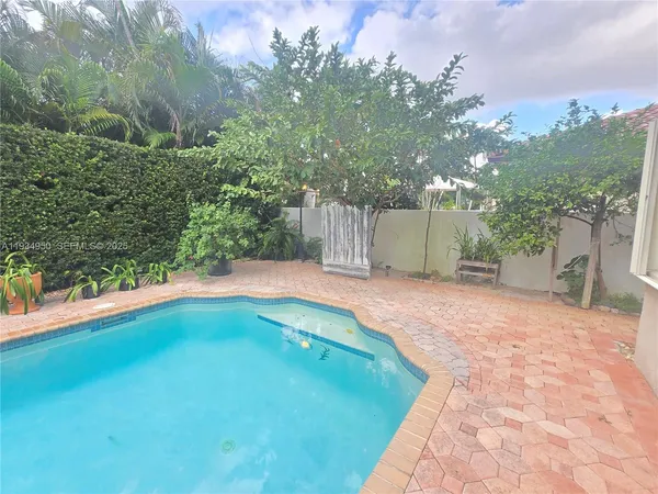 $1,350,000 | 16422 Northwest 83rd Place, Miami Lakes, FL 33016