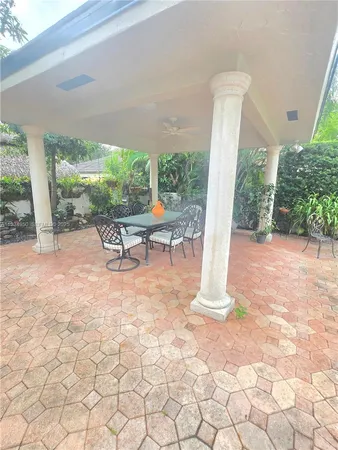 $1,350,000 | 16422 Northwest 83rd Place, Miami Lakes, FL 33016
