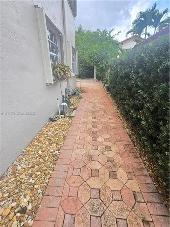 $1,350,000 | 16422 Northwest 83rd Place, Miami Lakes, FL 33016