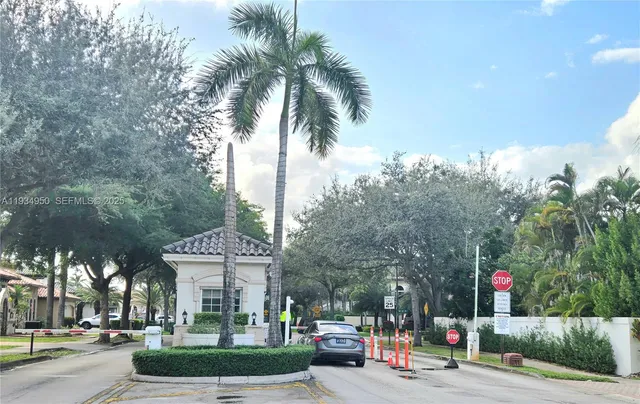 $1,350,000 | 16422 Northwest 83rd Place, Miami Lakes, FL 33016