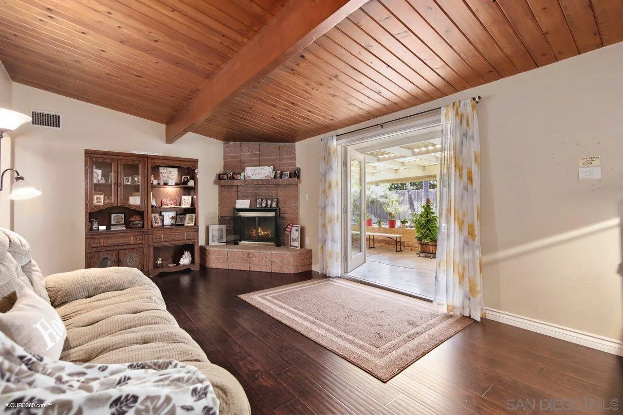 288 Faxon Street Spring Valley, CA 91977 - Photo 3 of 18 Gallery Image 3
