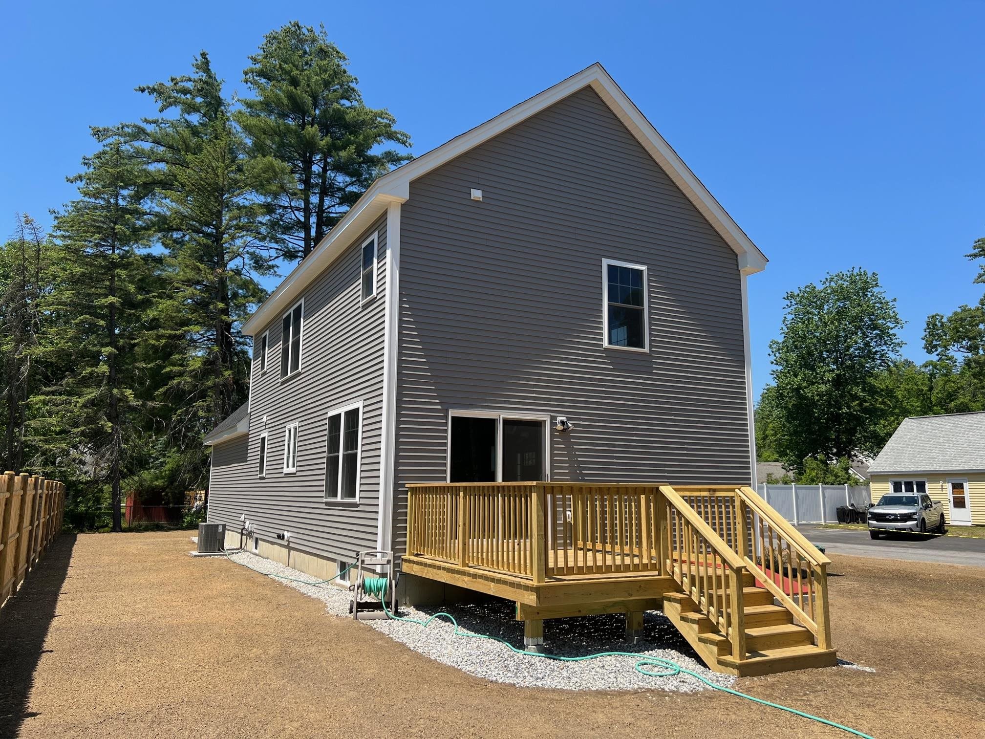 5 Hadley Road Merrimack, NH 03054 - Photo 4 of 34 Gallery Image 4