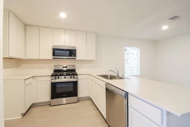 $1,945 | 31428 Moore Road, Magnolia, TX 77354