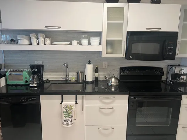 $4,000 | 100 Lincoln Road, Unit 603, Miami Beach, FL 33139