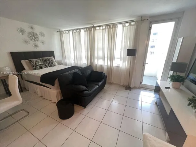 $4,000 | 100 Lincoln Road, Unit 603, Miami Beach, FL 33139