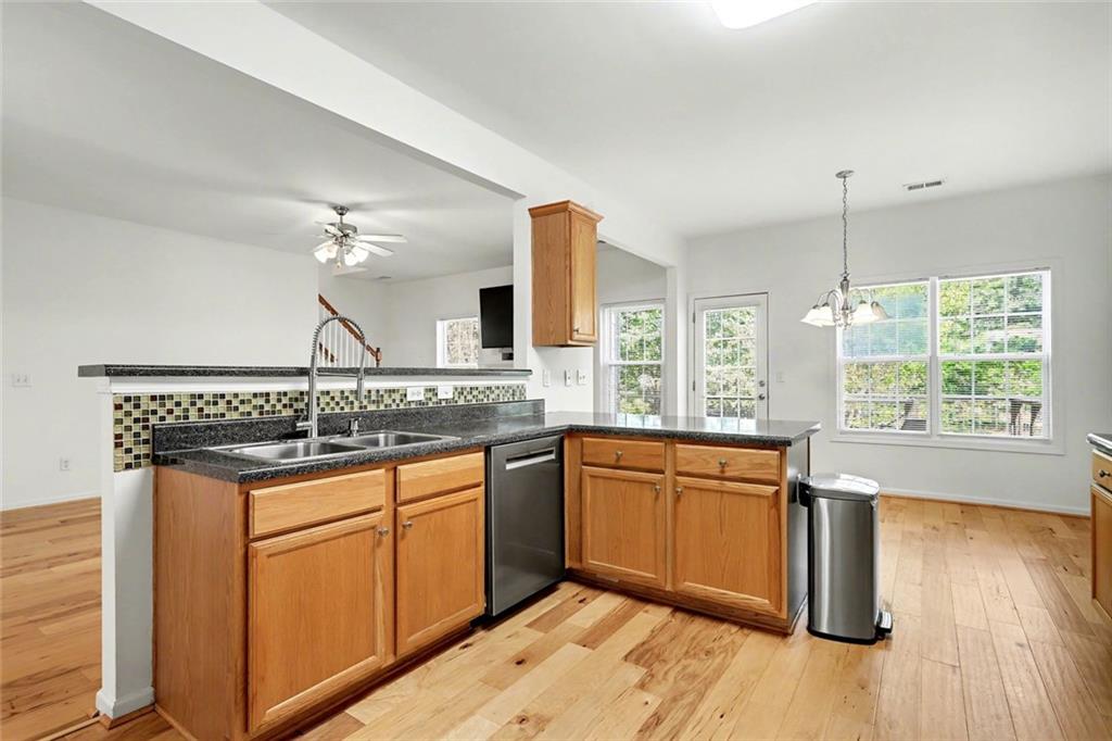 528 Vickers Lane Locust Grove, GA 30248 - Photo 11 of 61