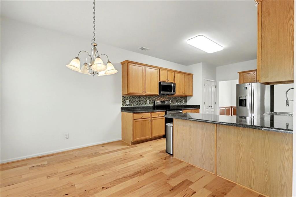 528 Vickers Lane Locust Grove, GA 30248 - Photo 10 of 61