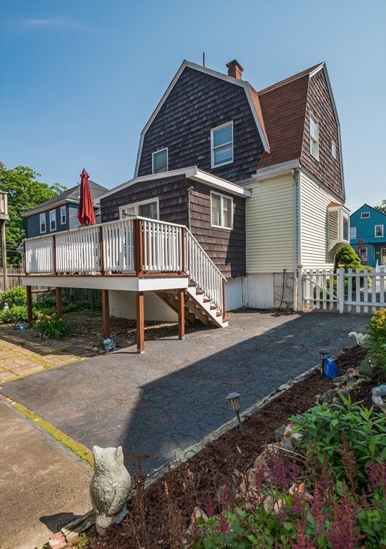 29 Ellis Road Swampscott, MA 01907 - Photo 4 of 38