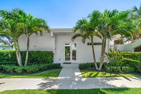 $6,900 | 1212 Hillsboro Mile, Unit VILLA 10, Hillsboro Beach, FL 33064