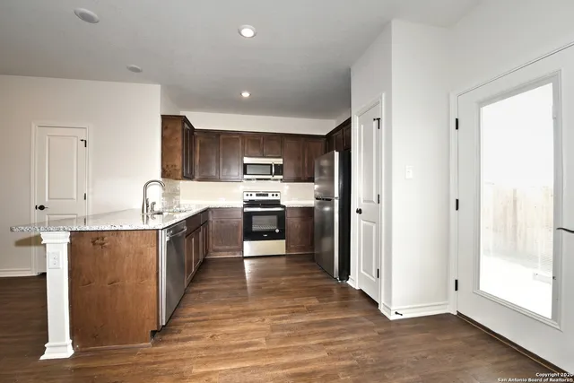 $1,550 | 10323 Lynwood Branch, Unit 101, San Antonio, TX 78245