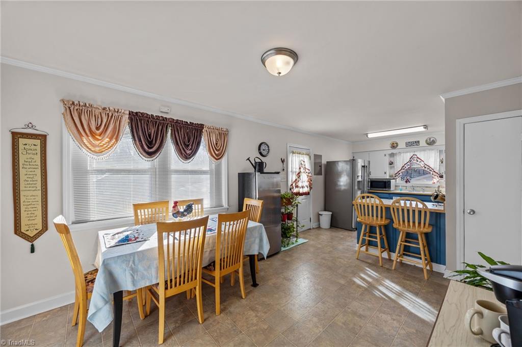 1217 Border Street Burlington, NC 27217 - Photo 7 of 17