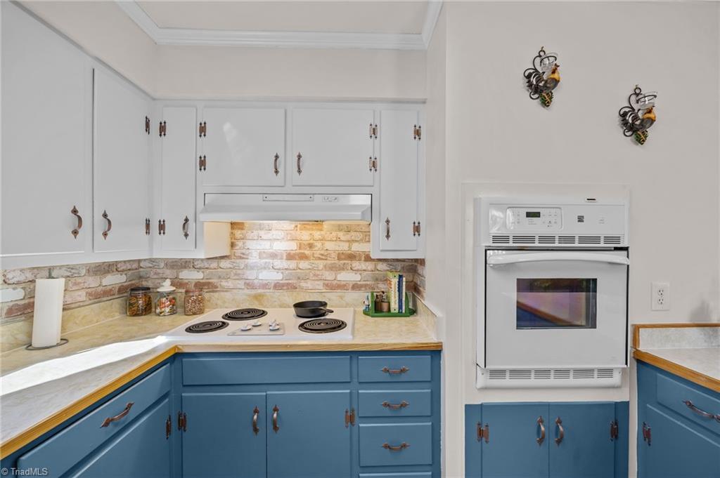 1217 Border Street Burlington, NC 27217 - Photo 10 of 17