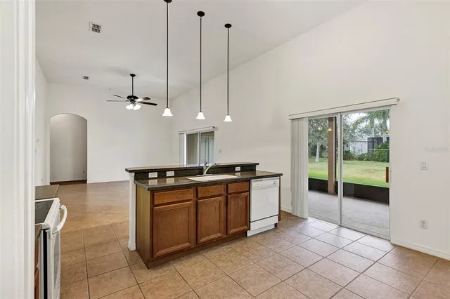 $340,000 | 3639 Westover Circle, Leesburg, FL 34748