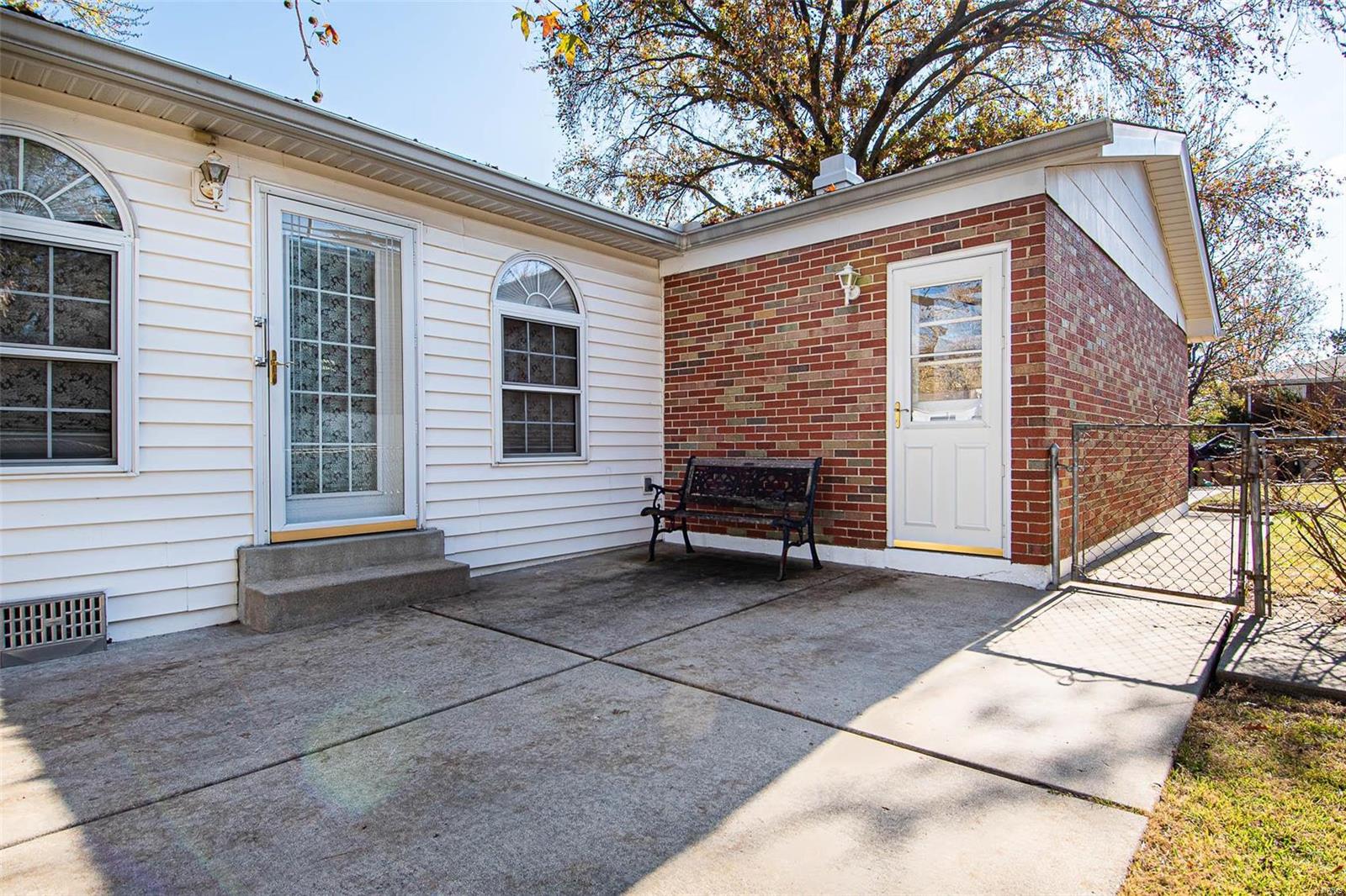 9831 Ridgely Lane St. Louis, MO 63123 - Photo 31 of 35 Gallery Image 31