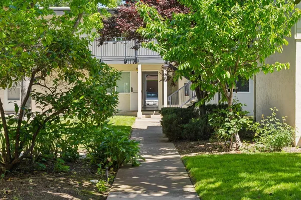 $465,000 | 14225 Lora Drive, Unit 102, Los Gatos, CA 95032