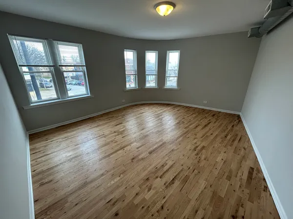 $1,950 | 7153 West Grand Avenue, Unit 202, Chicago, IL 60707