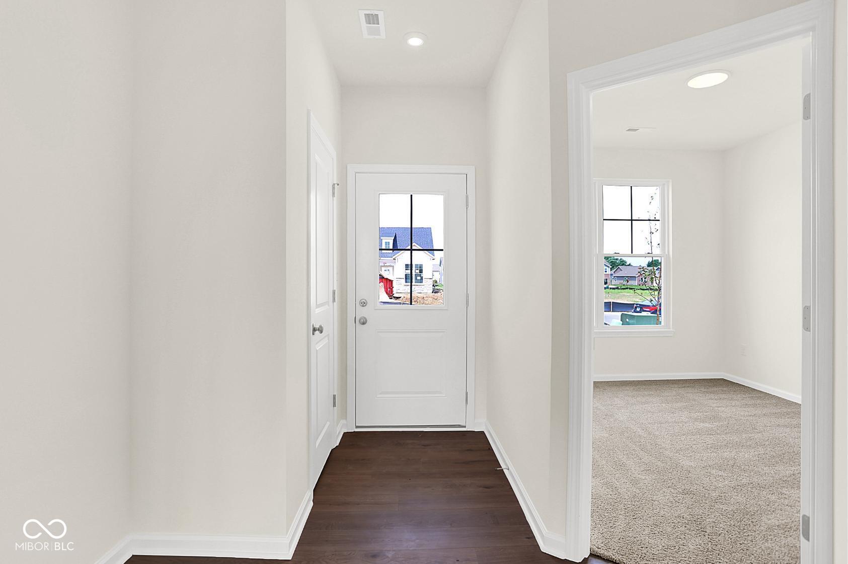 2065 Frost Line Lane Greenfield, IN 46140 - Photo 4 of 36