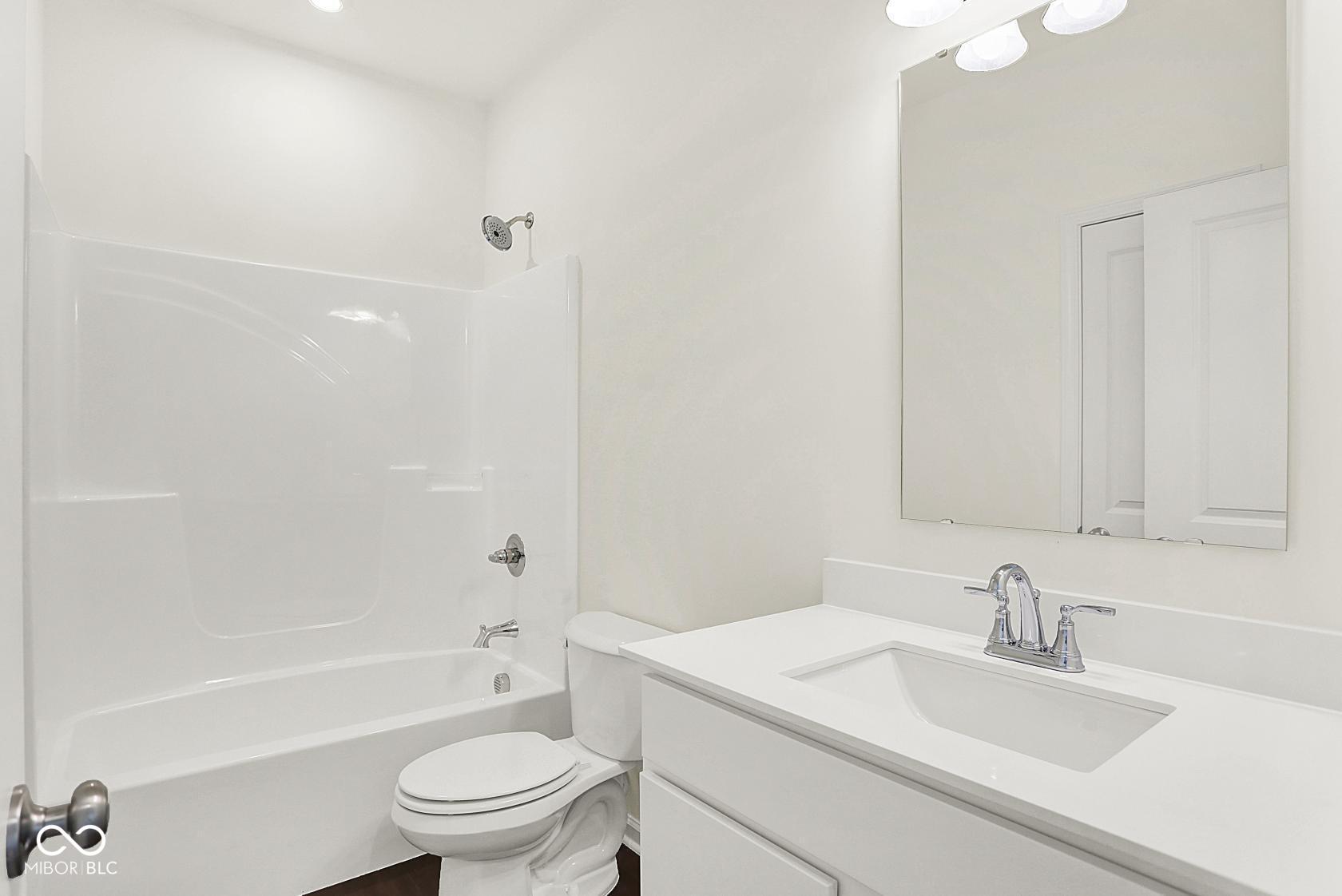 2065 Frost Line Lane Greenfield, IN 46140 - Photo 9 of 36