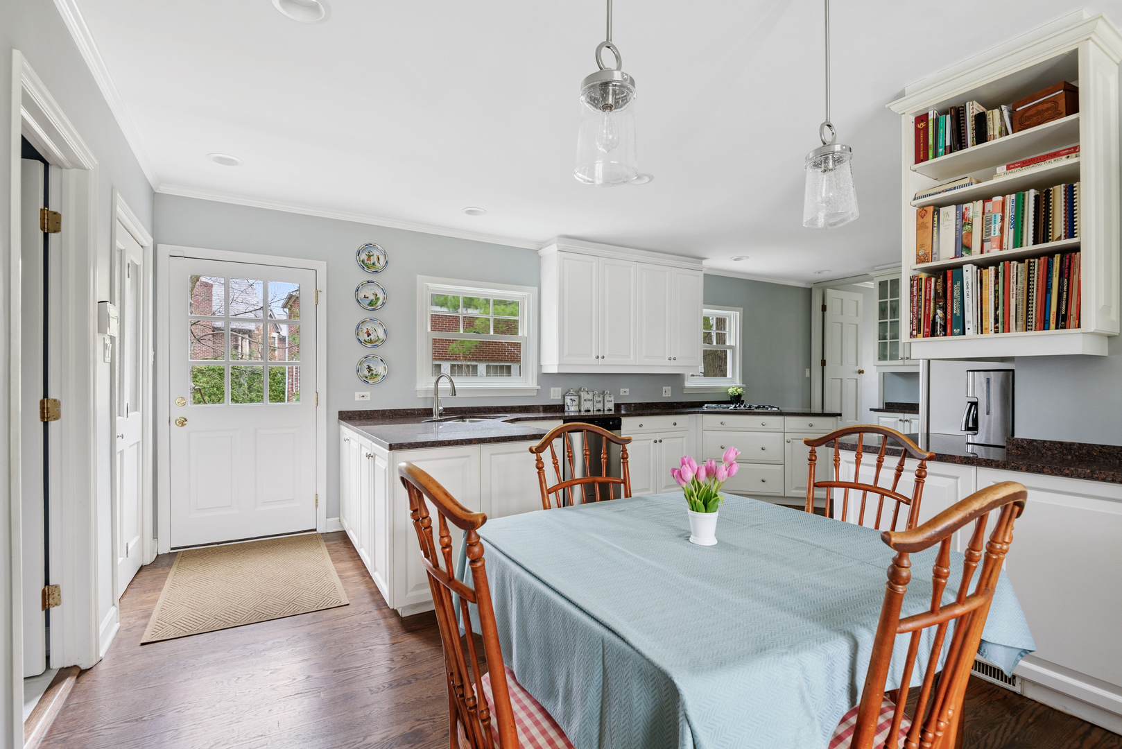 535 Willow Road Winnetka, IL 60093 - Photo 16 of 40