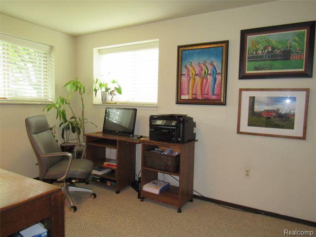 3056 Rolling Green Circle South Rochester Hills, MI 48309 - Photo 14 of 28