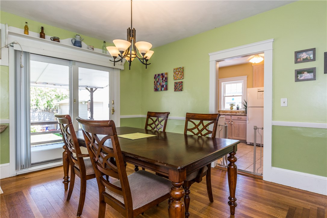 43 Brookwood Road Cranston, RI 02910 - Photo 11 of 33 Dining Room