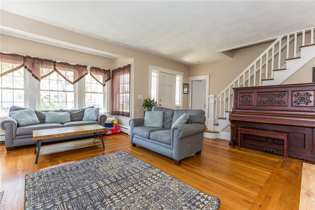 43 Brookwood Road Cranston, RI 02910 - Photo 2 of 33 Living Room