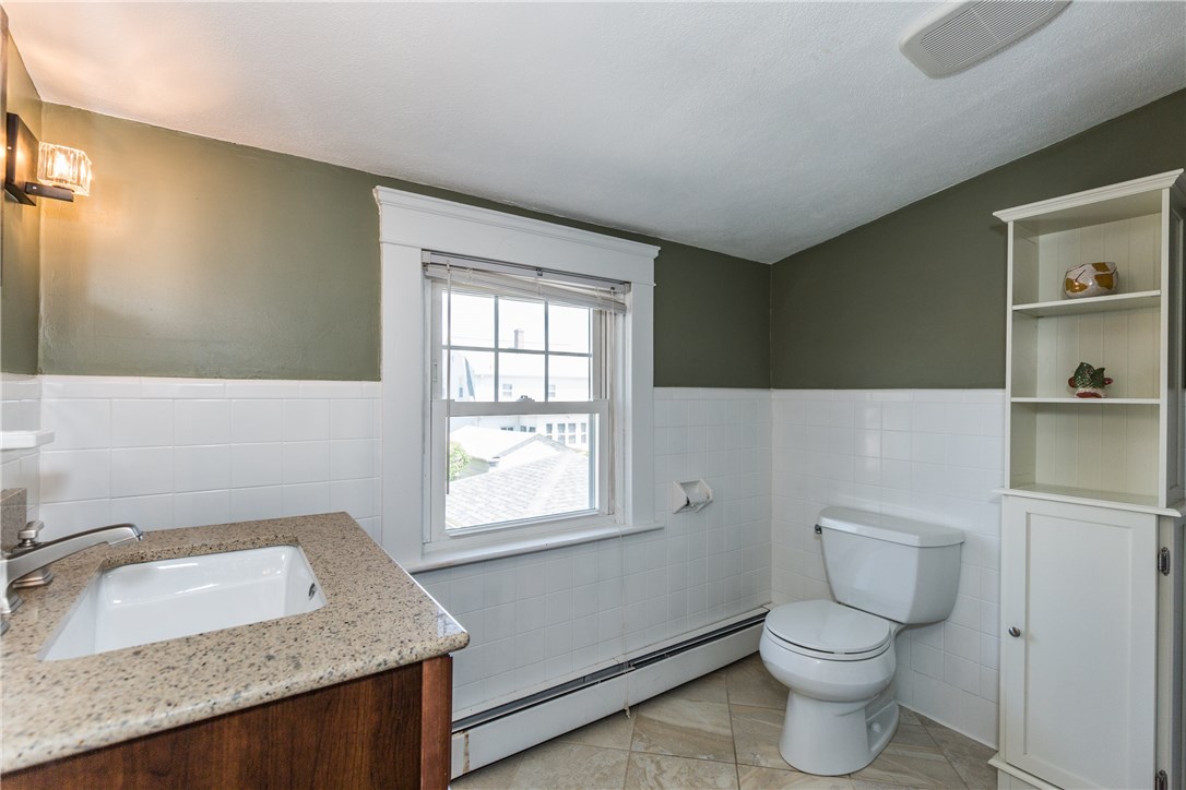 43 Brookwood Road Cranston, RI 02910 - Photo 23 of 33 Bathroom