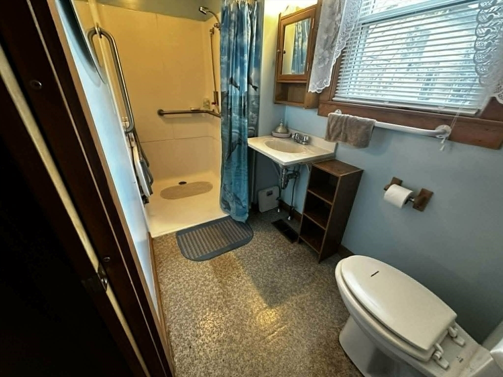 9 Spring Street Turners Falls, MA 01376 - Photo 6 of 17