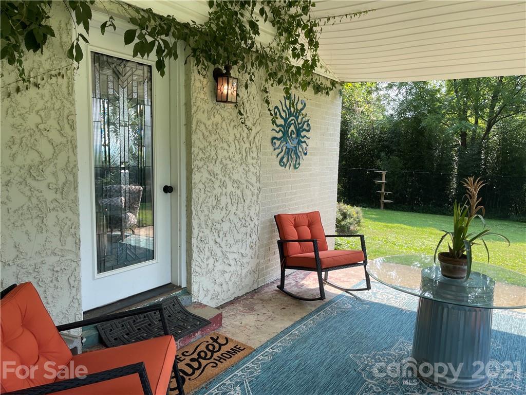 191 Spring Mountain Road Fairview, NC 28730 - Photo 1 of 30 Gallery Image 1