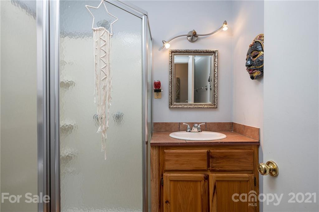 191 Spring Mountain Road Fairview, NC 28730 - Photo 11 of 30 Gallery Image 11