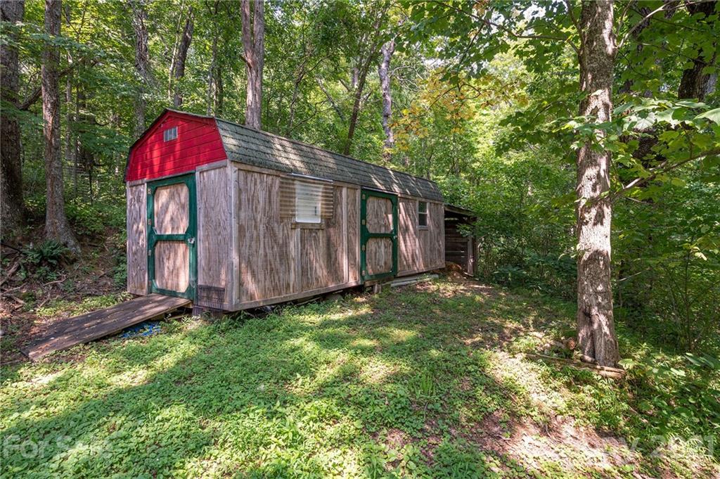 191 Spring Mountain Road Fairview, NC 28730 - Photo 23 of 30 Gallery Image 23