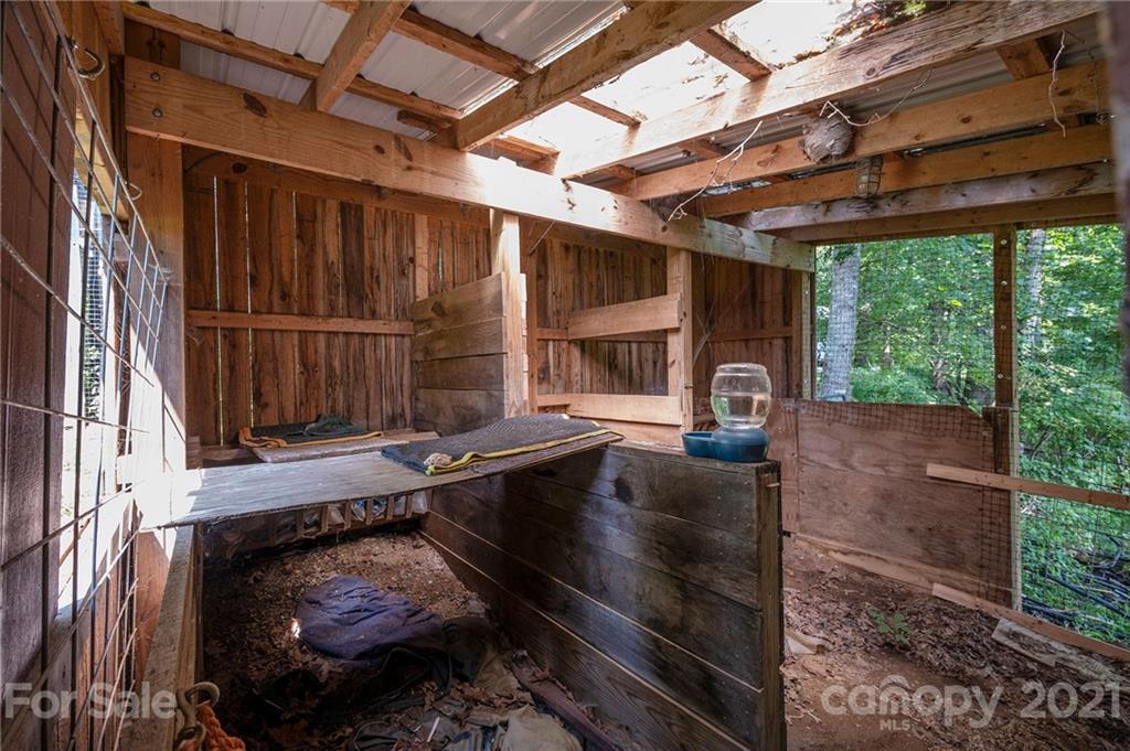 191 Spring Mountain Road Fairview, NC 28730 - Photo 25 of 30 Gallery Image 25