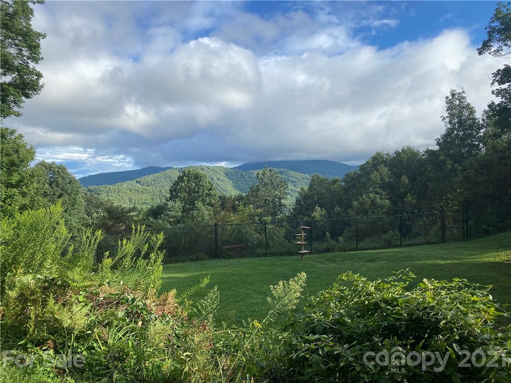 191 Spring Mountain Road Fairview, NC 28730 - Photo 28 of 30 Gallery Image 28