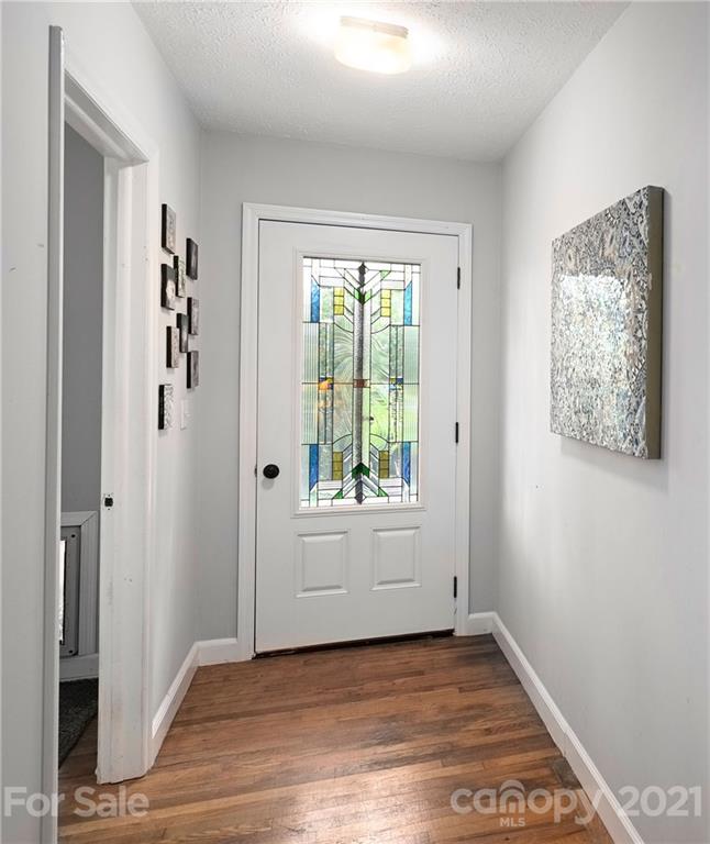 191 Spring Mountain Road Fairview, NC 28730 - Photo 6 of 30 Gallery Image 6
